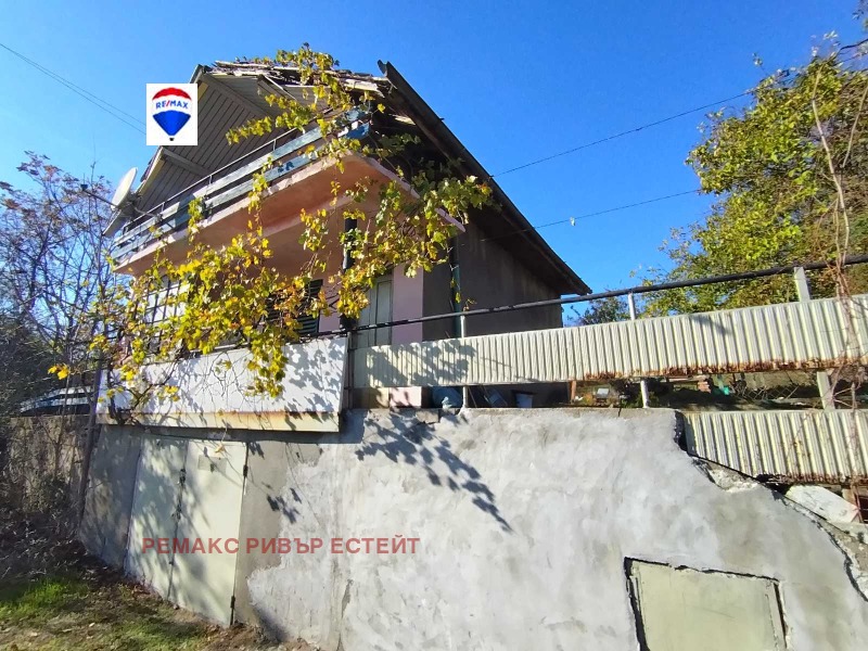 Продава ВИЛА, град Русе, Долапите • 26700 лв. / 13651.49 € • 85780705 1 — Holmes.bg Продава ВИЛА, град Русе, Долапите • 26700 лв. / 13651.49 € • 85780705 1