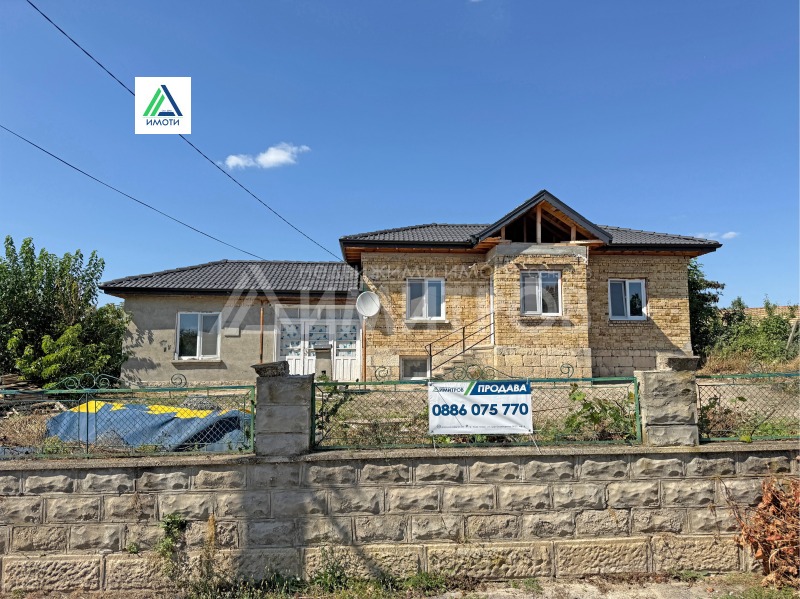 Продава КЪЩА, област Шумен, гр. Плиска • 80000 € • 48460778 1 — Holmes.bg Продава КЪЩА, област Шумен, гр. Плиска • 80000 € • 48460778 1