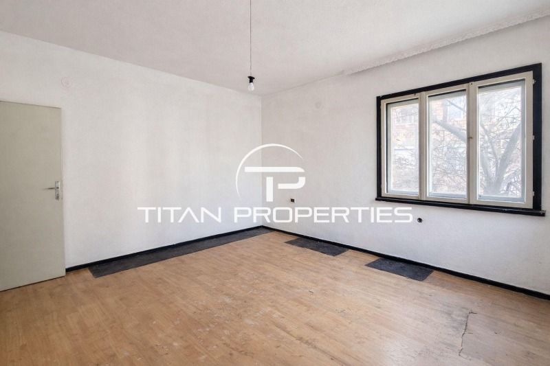 Продава ЕТАЖ ОТ КЪЩА, град Пловдив, Център • 292300 € • 22875876 1 — Holmes.bg Продава ЕТАЖ ОТ КЪЩА, град Пловдив, Център • 292300 € • 22875876 1