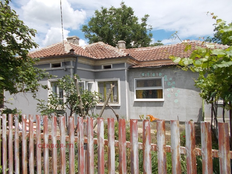 Продава КЪЩА, област Добрич, с. Миладиновци • 36000 € / 70409.88 лв. • 17019393 1 — Holmes.bg Продава КЪЩА, област Добрич, с. Миладиновци • 36000 € / 70409.88 лв. • 17019393 1
