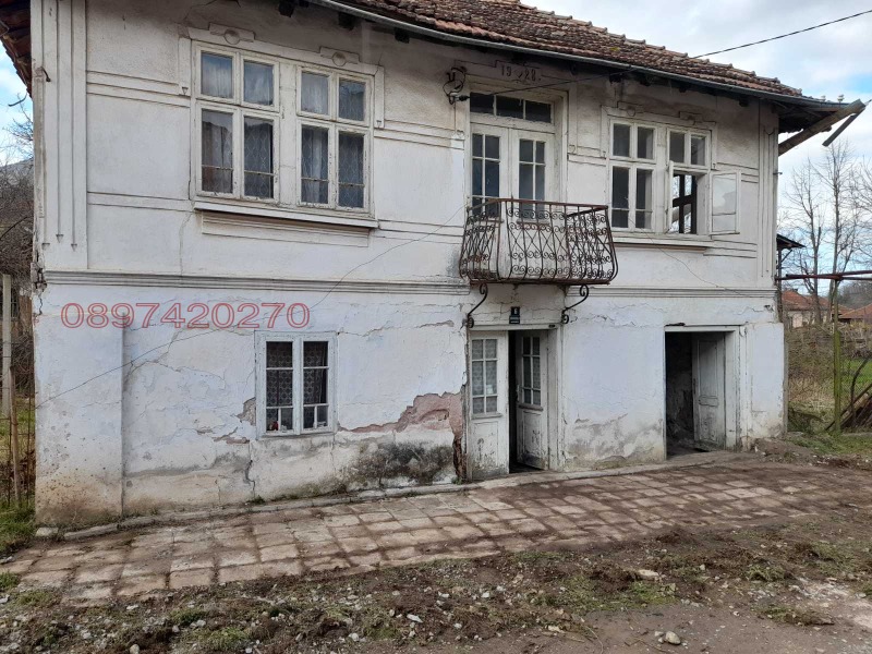 Продава КЪЩА, област Видин, с. Долни Лом • 10000 € / 19558.30 лв. • 38810279 1 — Holmes.bg Продава КЪЩА, област Видин, с. Долни Лом • 10000 € / 19558.30 лв. • 38810279 1