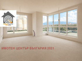 Продава 4-стаен, град София
