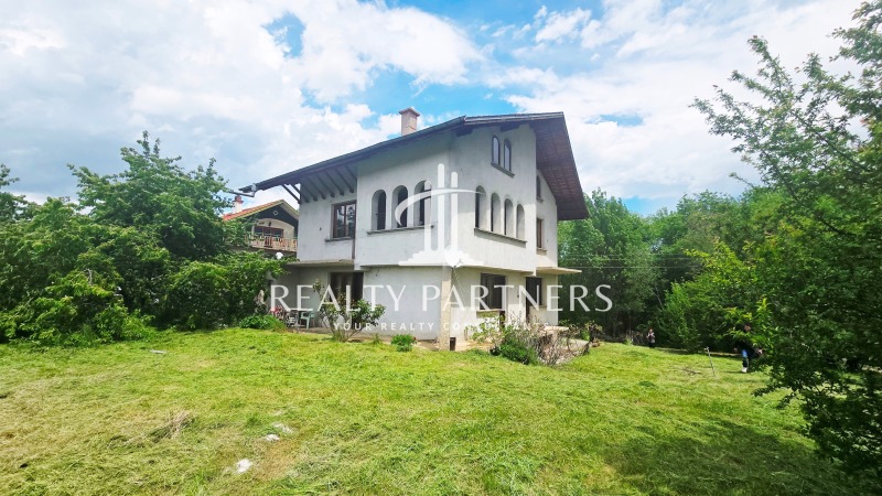 Продава КЪЩА, област Перник, с. Бегуновци • 99500 € • 38832556 1 — Holmes.bg Продава КЪЩА, област Перник, с. Бегуновци • 99500 € • 38832556 1