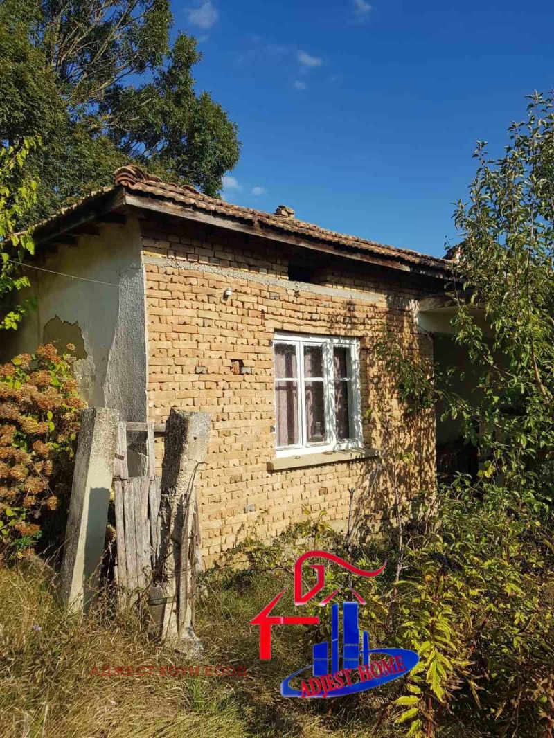 Продава  Къща, област Шумен, с. Златар • 22 000 лв. • ID 52336052 — holmes.bg - [1] 