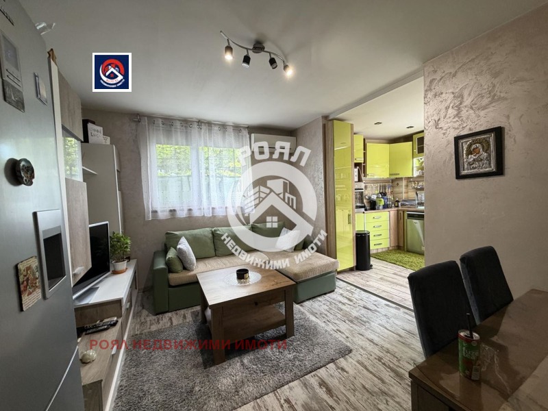 Продава ЕТАЖ ОТ КЪЩА, град Пловдив, Южен • 179900 € • 56898305 1 — Holmes.bg Продава ЕТАЖ ОТ КЪЩА, град Пловдив, Южен • 179900 € • 56898305 1