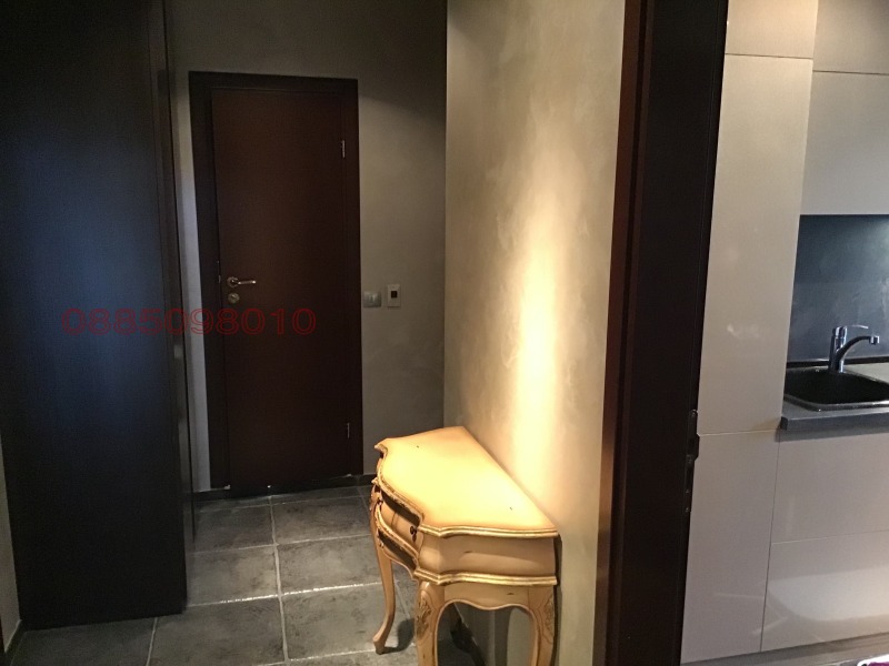 Продава 2-СТАЕН, град София, Витоша • 229000 € / 447885.07 лв. • 81015366 1 — Holmes.bg Продава 2-СТАЕН, град София, Витоша • 229000 € / 447885.07 лв. • 81015366 1