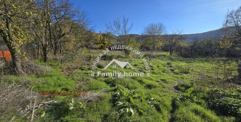 Продава ПАРЦЕЛ, област Варна, с. Петров дол • 41500 € / 81166.94 лв. • 54995701 1 — Holmes.bg Продава ПАРЦЕЛ, област Варна, с. Петров дол • 41500 € / 81166.94 лв. • 54995701 1