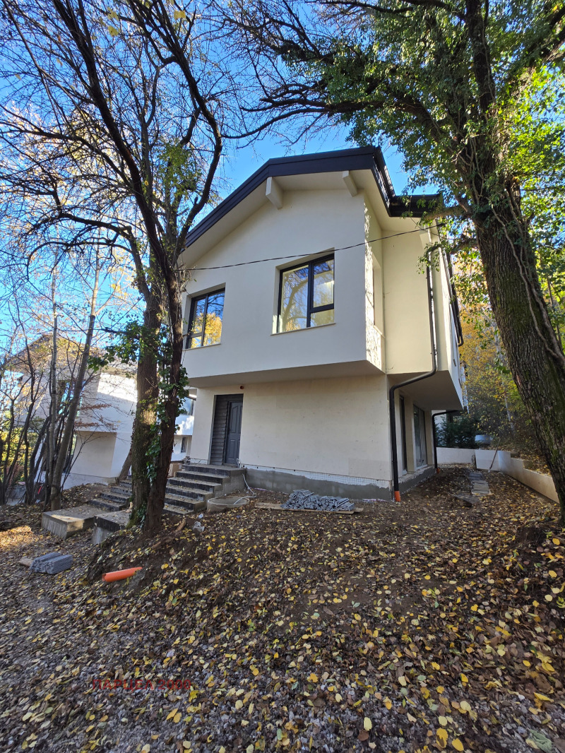 Продава КЪЩА, град София, Симеоново • 459800 € / 899290.63 лв. • 35784052 1 — Holmes.bg Продава КЪЩА, град София, Симеоново • 459800 € / 899290.63 лв. • 35784052 1