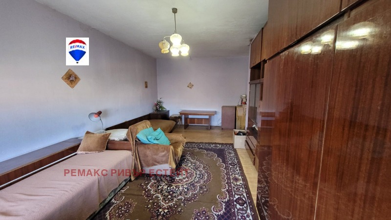 Продава 2-СТАЕН, град Русе, Дружба 1 • 87000 € / 170157.21 лв. • 23103684 1 — Holmes.bg Продава 2-СТАЕН, град Русе, Дружба 1 • 87000 € / 170157.21 лв. • 23103684 1