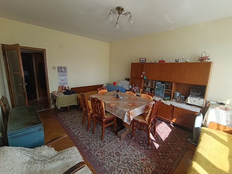 Продава 3-СТАЕН, град София, гр. Банкя • 250000 € • 50536008 1 — Holmes.bg Продава 3-СТАЕН, град София, гр. Банкя • 250000 € • 50536008 1