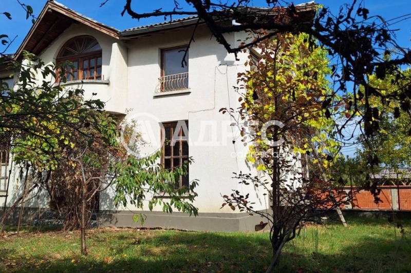 Продава КЪЩА, област София, гр. Долна баня • 145000 € / 283595.35 лв. • 99777684 1 — Holmes.bg Продава КЪЩА, област София, гр. Долна баня • 145000 € / 283595.35 лв. • 99777684 1