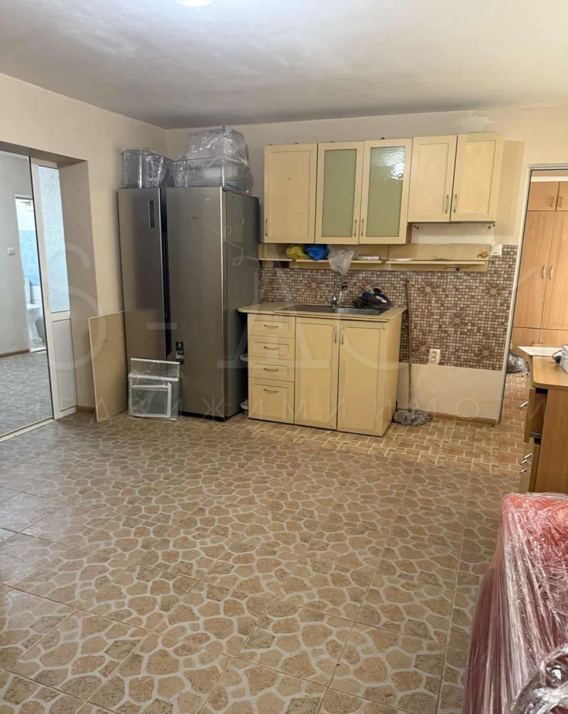 Продава ГАРАЖ, ПАРКОМЯСТО, град Стара Загора, Била • 38500 € / 75299.46 лв. • 97801127 1 — Holmes.bg Продава ГАРАЖ, ПАРКОМЯСТО, град Стара Загора, Била • 38500 € / 75299.46 лв. • 97801127 1