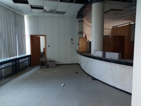 Продажба на офиси в област Велико Търново - изображение 17 