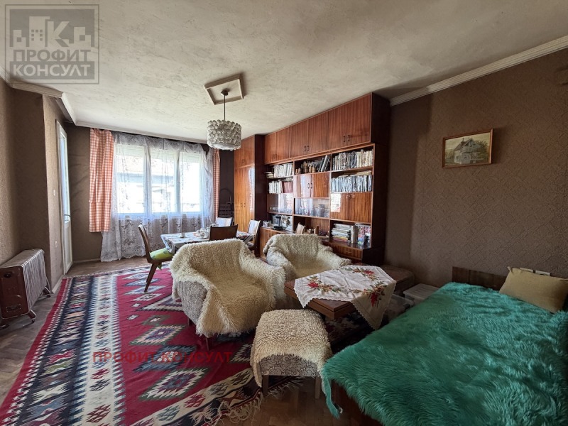 Продава 4-СТАЕН, област Велико Търново, гр. Горна Оряховица • 120000 € / 234699.60 лв. • 98309736 1 — Holmes.bg Продава 4-СТАЕН, област Велико Търново, гр. Горна Оряховица • 120000 € / 234699.60 лв. • 98309736 1