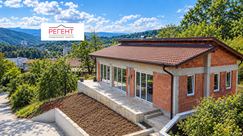 Продава КЪЩА, град Габрово, Център • 143161 € • 35621150 1 — Holmes.bg Продава КЪЩА, град Габрово, Център • 143161 € • 35621150 1
