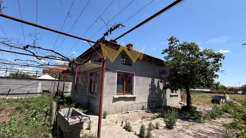 Продава КЪЩА, област Пловдив, с. Скутаре • 159000 € / 310976.97 лв. • 66280568 1 — Holmes.bg Продава КЪЩА, област Пловдив, с. Скутаре • 159000 € / 310976.97 лв. • 66280568 1