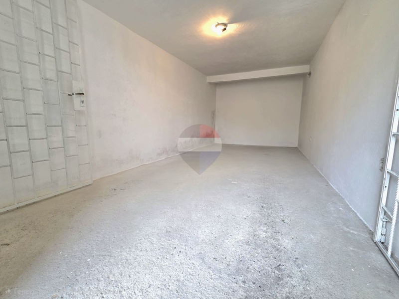 Продава ГАРАЖ, ПАРКОМЯСТО, град Варна, Трошево • 34500 € • 57552117 1 — Holmes.bg Продава ГАРАЖ, ПАРКОМЯСТО, град Варна, Трошево • 34500 € • 57552117 1