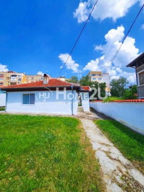 Продава Къща, гр. Златица