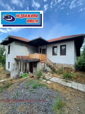 Продава Къща, гр. Елена
