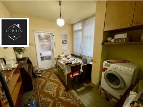 Обява Продава 2-СТАЕН,град Пазарджик, Идеален център>