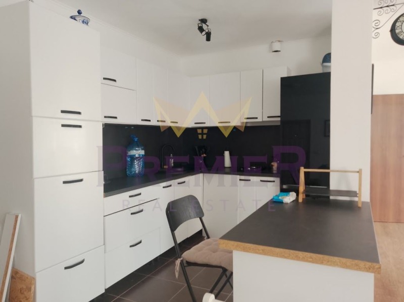 Продава 3-СТАЕН, област Добрич, с. Рогачево • 100000 € • 38898000 1 — Holmes.bg Продава 3-СТАЕН, област Добрич, с. Рогачево • 100000 € • 38898000 1