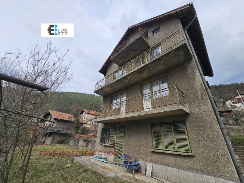 Продава КЪЩА, област София, гр. Своге • 160000 € • 83862531 1 — Holmes.bg Продава КЪЩА, област София, гр. Своге • 160000 € • 83862531 1