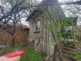 Обява Продава КЪЩА,с. Новачене, област София