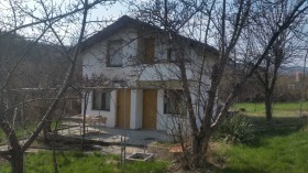 Обява Продава КЪЩА,с. Кременик, област Кюстендил