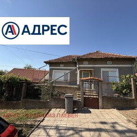 Продава Къща, с. Градина