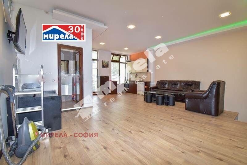 Продава МАГАЗИН, град София, Витоша • 225000 € / 440061.75 лв. • 96913457 1 — Holmes.bg Продава МАГАЗИН, град София, Витоша • 225000 € / 440061.75 лв. • 96913457 1