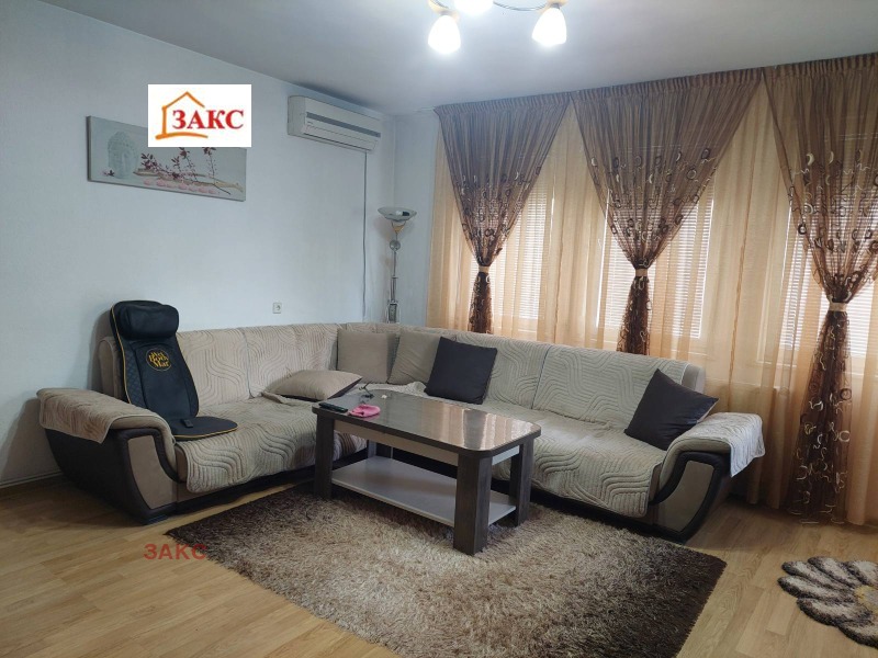 Продава ЕТАЖ ОТ КЪЩА, град Кърджали, Байкал • 200000 € / 391166.00 лв. • 41790628 1 — Holmes.bg Продава ЕТАЖ ОТ КЪЩА, град Кърджали, Байкал • 200000 € / 391166.00 лв. • 41790628 1