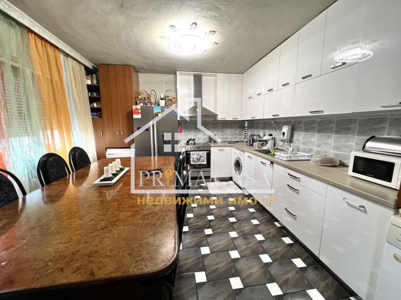 Продава ЕТАЖ ОТ КЪЩА, град Пловдив, Христо Смирненски • 223900 € / 437910.34 лв. • 58580371 1 — Holmes.bg Продава ЕТАЖ ОТ КЪЩА, град Пловдив, Христо Смирненски • 223900 € / 437910.34 лв. • 58580371 1