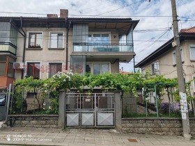Продава Къща, гр. Троян