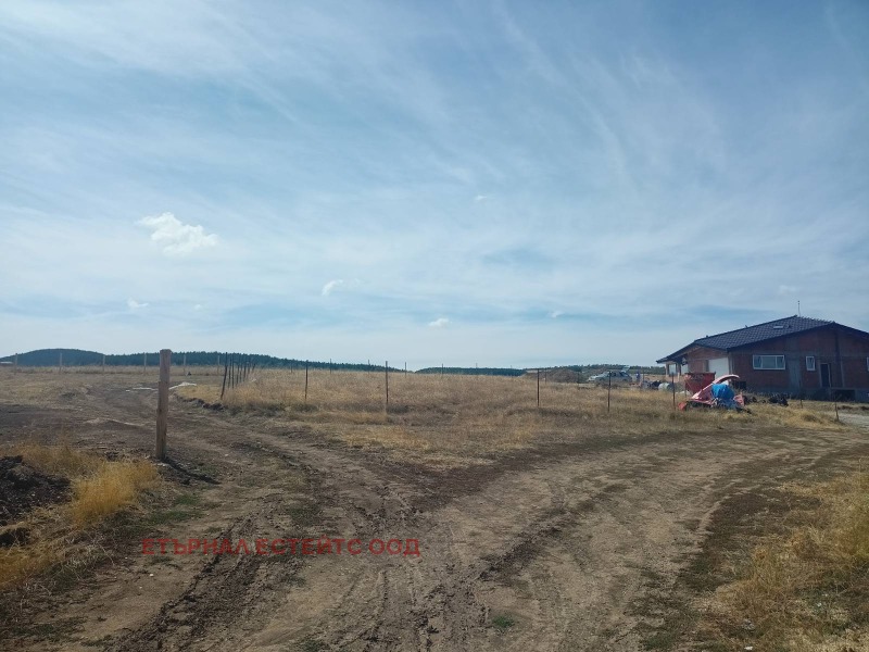 Продава ПАРЦЕЛ, област София, с. Хераково • 75000 € / 146687.25 лв. • 22092391 1 — Holmes.bg Продава ПАРЦЕЛ, област София, с. Хераково • 75000 € / 146687.25 лв. • 22092391 1