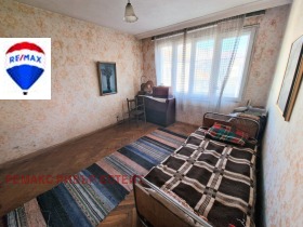 Обява Продава 4-СТАЕН,град Разград, Варош