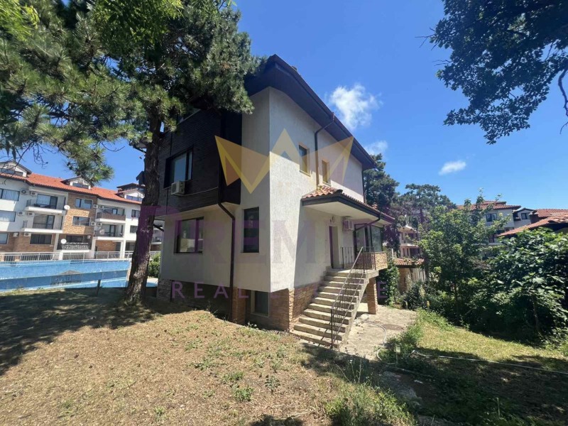 Продава КЪЩА, град Варна, м-т Горна Трака • 440000 € • 59909437 1 — Holmes.bg Продава КЪЩА, град Варна, м-т Горна Трака • 440000 € • 59909437 1