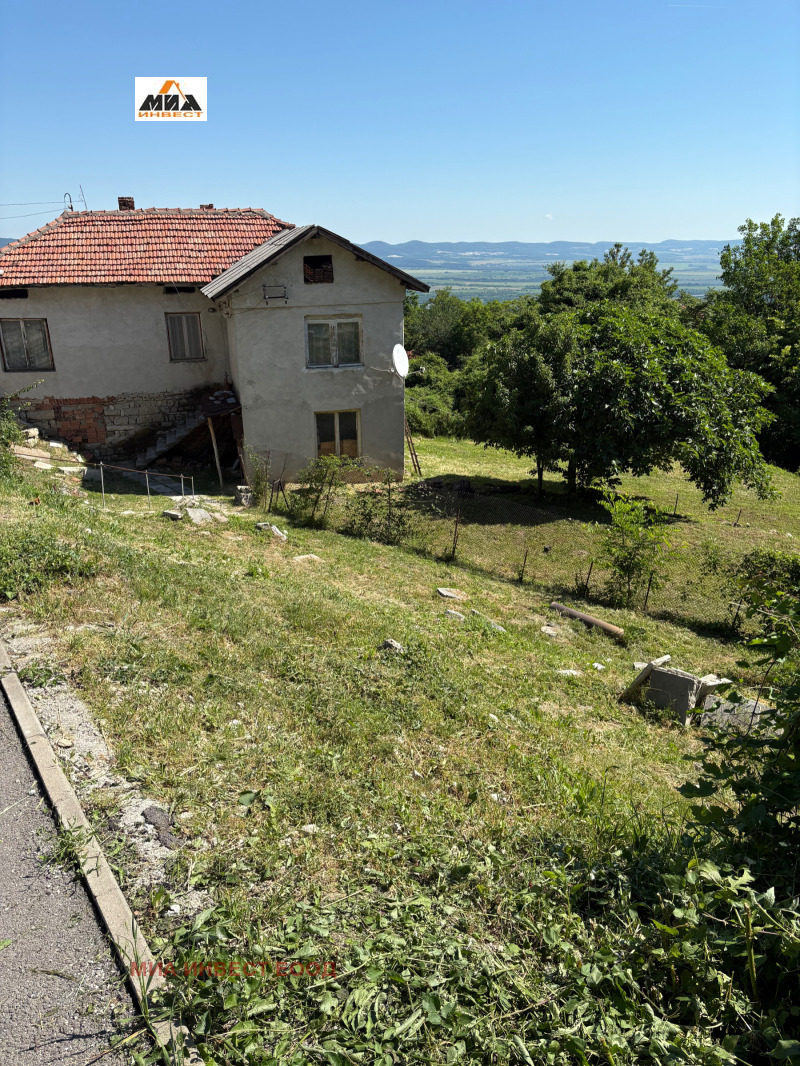 Продава КЪЩА, област Враца, с. Челопек • 149000 € / 291418.67 лв. • 75682164 1 — Holmes.bg Продава КЪЩА, област Враца, с. Челопек • 149000 € / 291418.67 лв. • 75682164 1