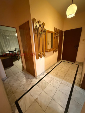 Продава 3-стаен, град София