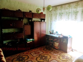 Обява Продава 4-СТАЕН,град Русе, Чародейка - Юг