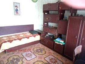 Обява Продава 4-СТАЕН,град Русе, Чародейка - Юг