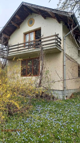 Обява Продава ВИЛА,с. Калище, област Перник