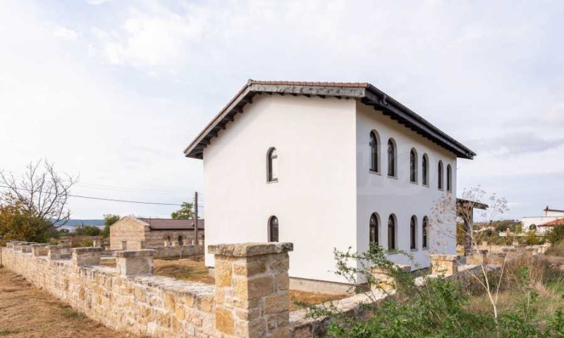Продава КЪЩА, област Варна, с. Неофит Рилски • 380000 € • 68375825 1 — Holmes.bg Продава КЪЩА, област Варна, с. Неофит Рилски • 380000 € • 68375825 1