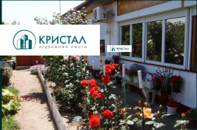 Продава Къща, с. Черноземен