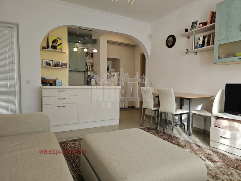 Продава 3-СТАЕН, град Бургас, Център • 220000 € / 430282.60 лв. • 71955306 1 — Holmes.bg Продава 3-СТАЕН, град Бургас, Център • 220000 € / 430282.60 лв. • 71955306 1