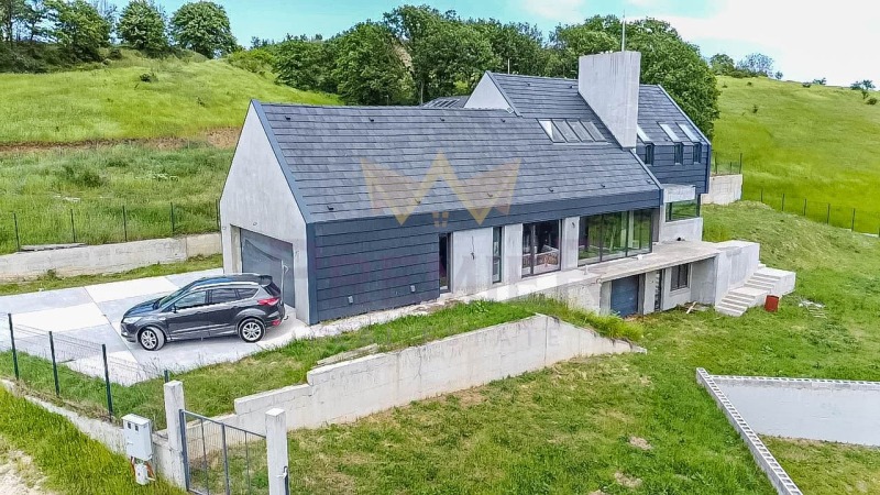 Продава КЪЩА, град Варна, с. Звездица • 265000 € / 518294.95 лв. • 61280146 1 — Holmes.bg Продава КЪЩА, град Варна, с. Звездица • 265000 € / 518294.95 лв. • 61280146 1