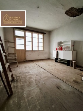 Обява Продава КЪЩА,град София, с. Долни Пасарел>