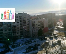 Продажба на тристайни апартаменти в област Перник - изображение 4 