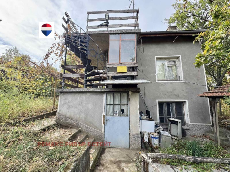 Продава ВИЛА, град Русе, Долапите • 16500 € • 24304026 1 — Holmes.bg Продава ВИЛА, град Русе, Долапите • 16500 € • 24304026 1