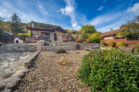 Обява Продава КЪЩА,гр. Балчик, област Добрич