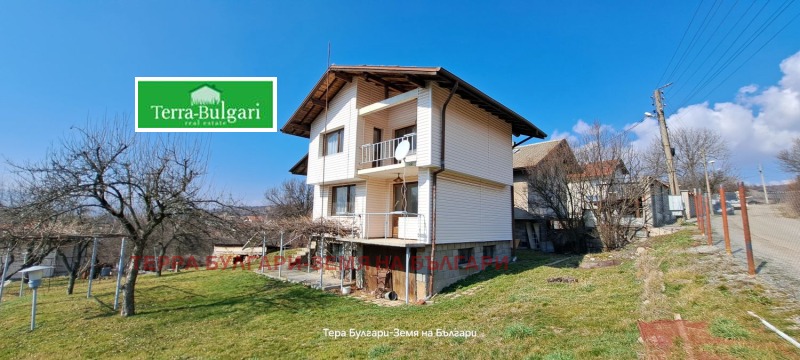 Продава КЪЩА, област Перник, с. Драгичево • 235000 € / 459620.05 лв. • 24211417 1 — Holmes.bg Продава КЪЩА, област Перник, с. Драгичево • 235000 € / 459620.05 лв. • 24211417 1